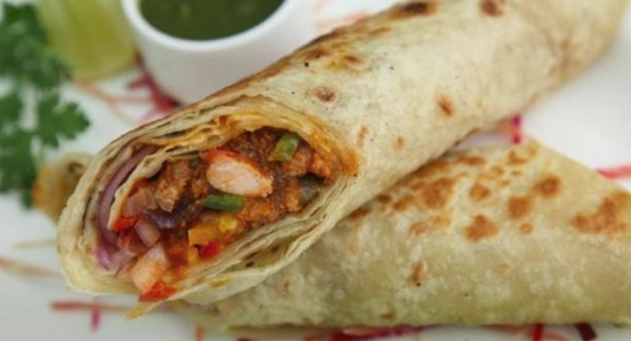 Mumbai Street Food Places: 10 Scrumptious Street Foods in Mumbai