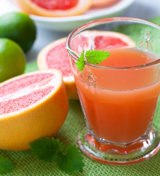 17 Best Grapefruit Benefits (Chakotra) For Health, Hair &#038; Skin