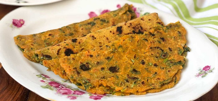 Street Foods in Ahmedabad: 10 Best Gujarati Street Foods to Try